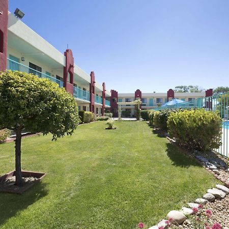 Days Inn By Wyndham Santa Fe New Mexico Exteriör bild